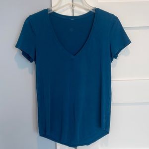 Lululemon Love  v-neck t-shirt
